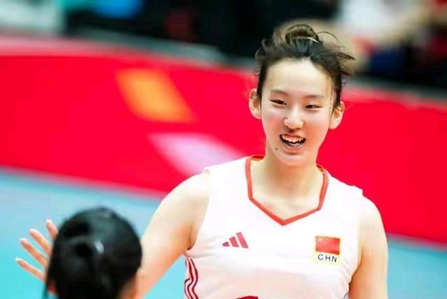 凸显着中国, 女排世锦赛, 击败泰国迎