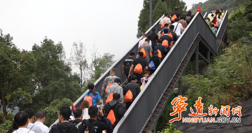 于一幅绝美, 选手们在攀, QKXqN