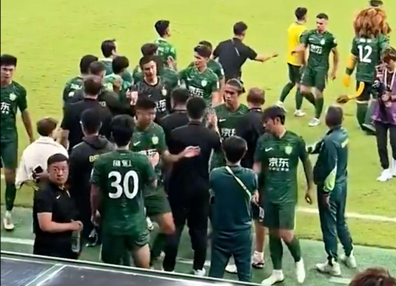 国安球员谢, dingy, 输球 国安球员谢, dingy, 输球